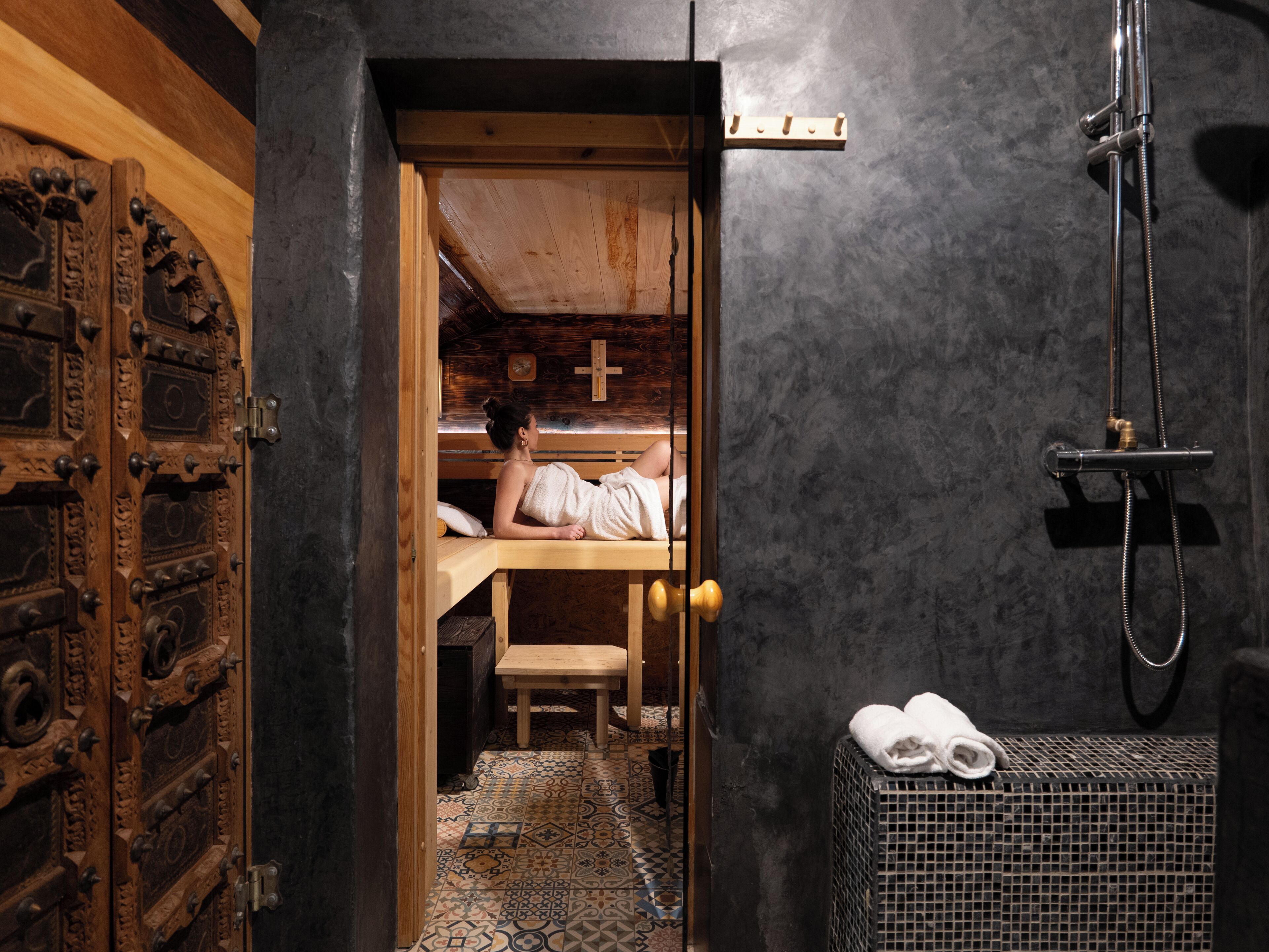 Deep-tissue massages