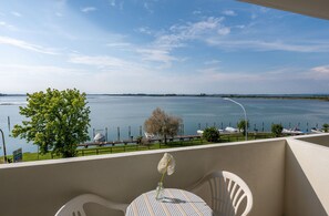 Double Room, Lagoon View (Small) | In-room safe, desk, free WiFi, bed sheets - Capri (Grado)