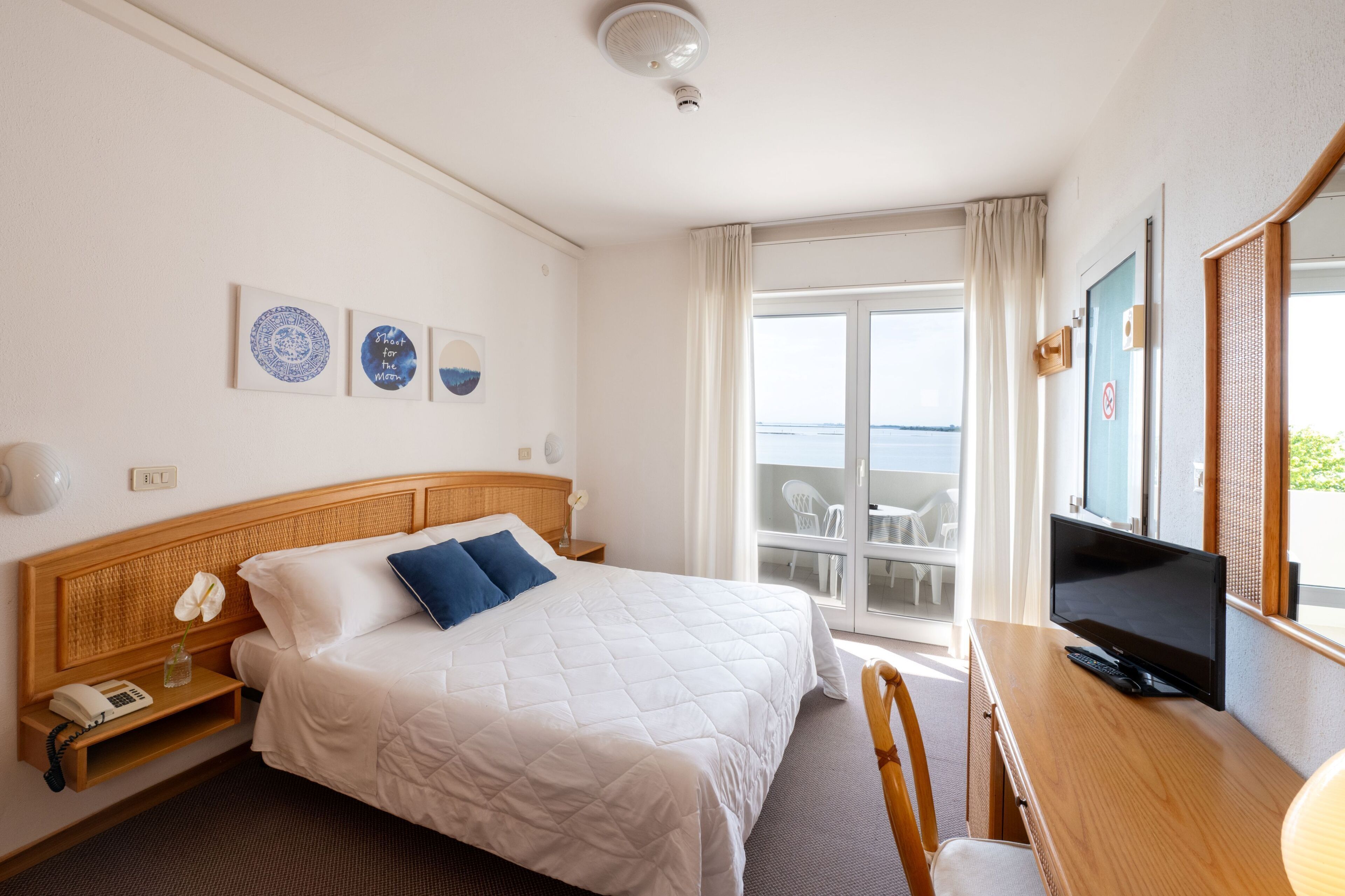 Double Room, Lagoon View (Small) | In-room safe, desk, free WiFi, bed sheets