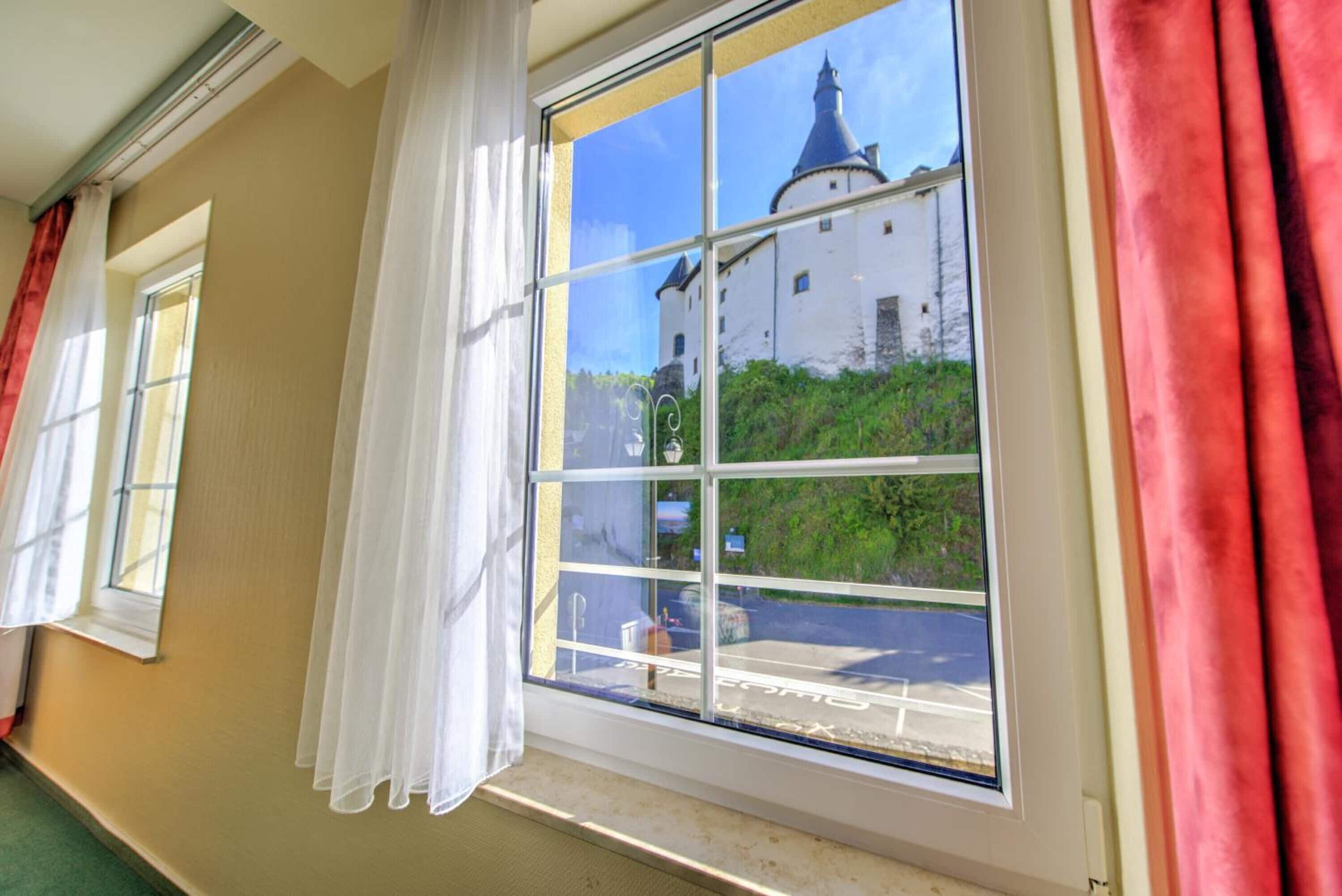 Γραφείο, δωρεάν Wi-Fi, κλινοσκεπάσματα 