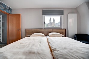 Desk, free WiFi, bed sheets - Hotel du Commerce (Clervaux)