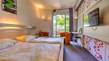 Desk, free WiFi, bed sheets