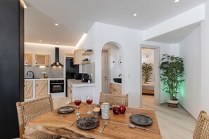 Suite Bon Vivant | Spiseområde på rommet