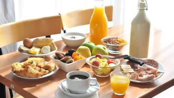Breakfast buffet