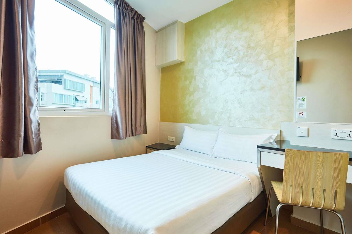 Superior Double Room, 1 Double Bed | Desk, iron/ironing board (on request), free WiFi, bed sheets