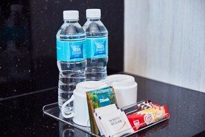 Desk, iron/ironing board, free WiFi, bed sheets - ibis budget Singapore West Coast (Singapore)