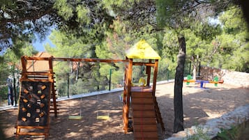 Children's play area - outdoor