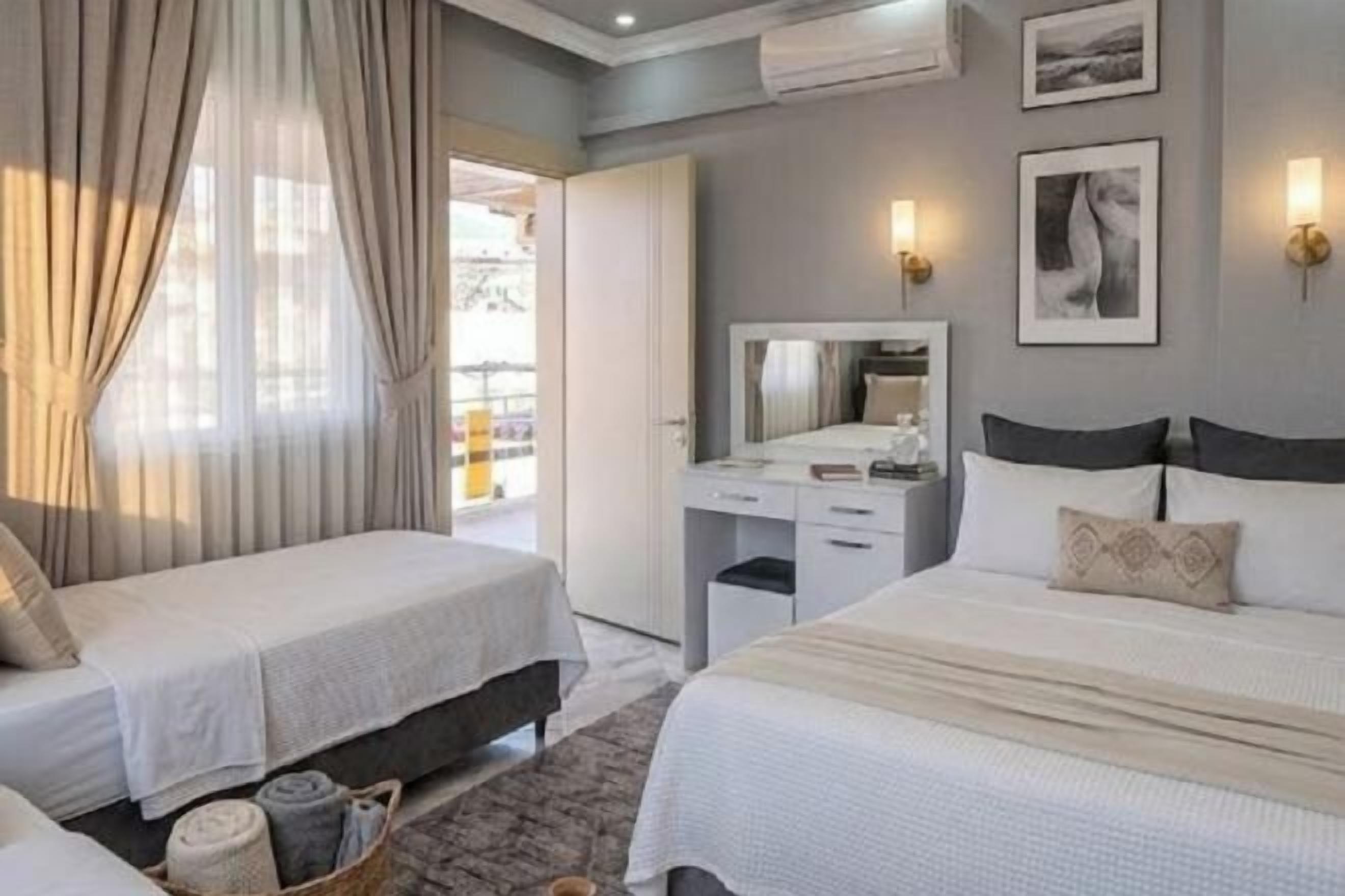 In-room safe, blackout drapes, soundproofing, free WiFi
