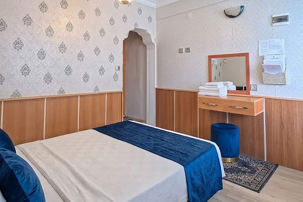 Deluxe Single Room | In-room safe, blackout drapes, soundproofing, free WiFi