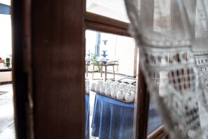 Frukostbuffé varje dag (EUR 15 per person)