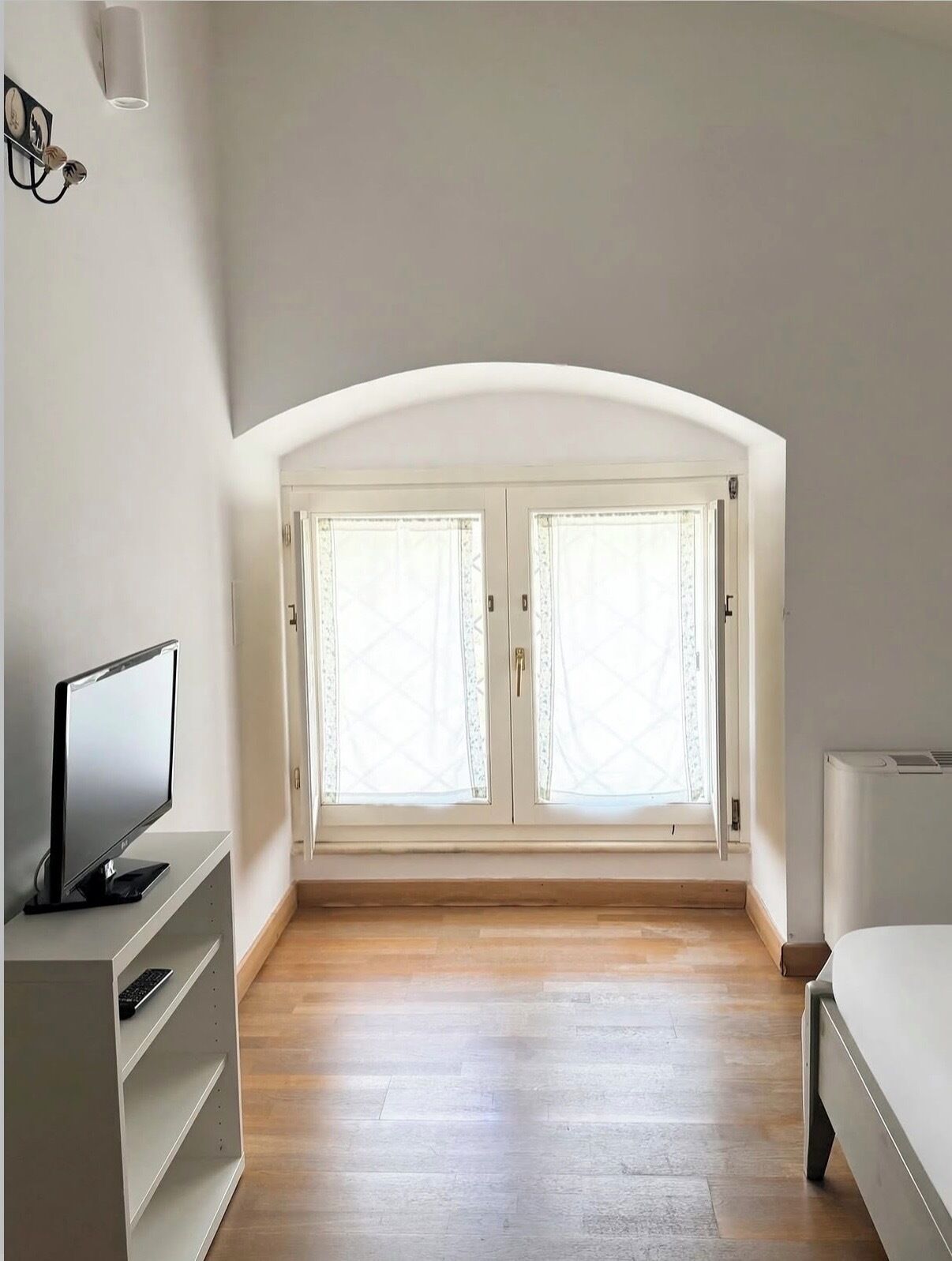 Habitación estándar doble | Minibar, escritorio, sistema de insonorización y camas supletorias