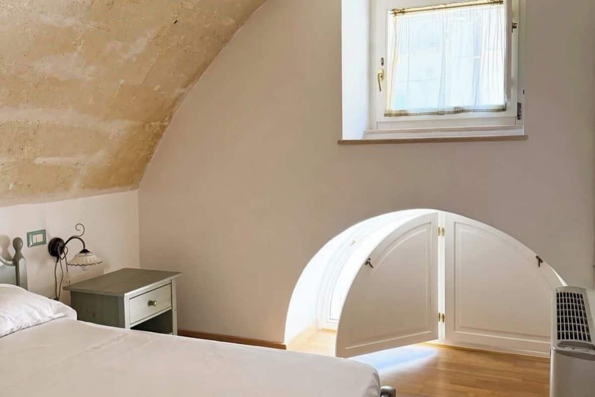 Standaard kamer (N° 57) | Een minibar, geluiddichte muren, gratis wifi, beddengoed