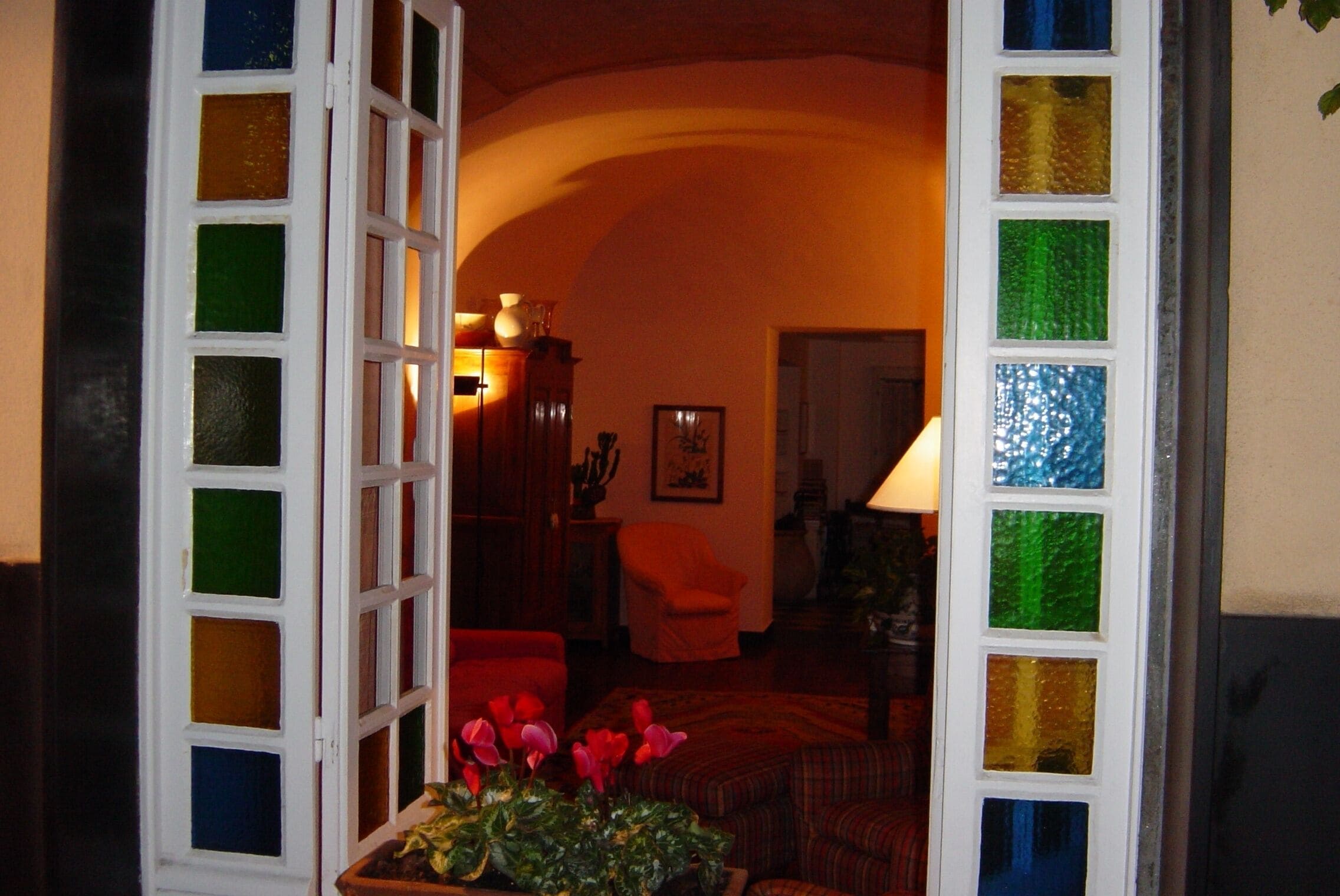 32-inch lcd tv with digital channels, tv