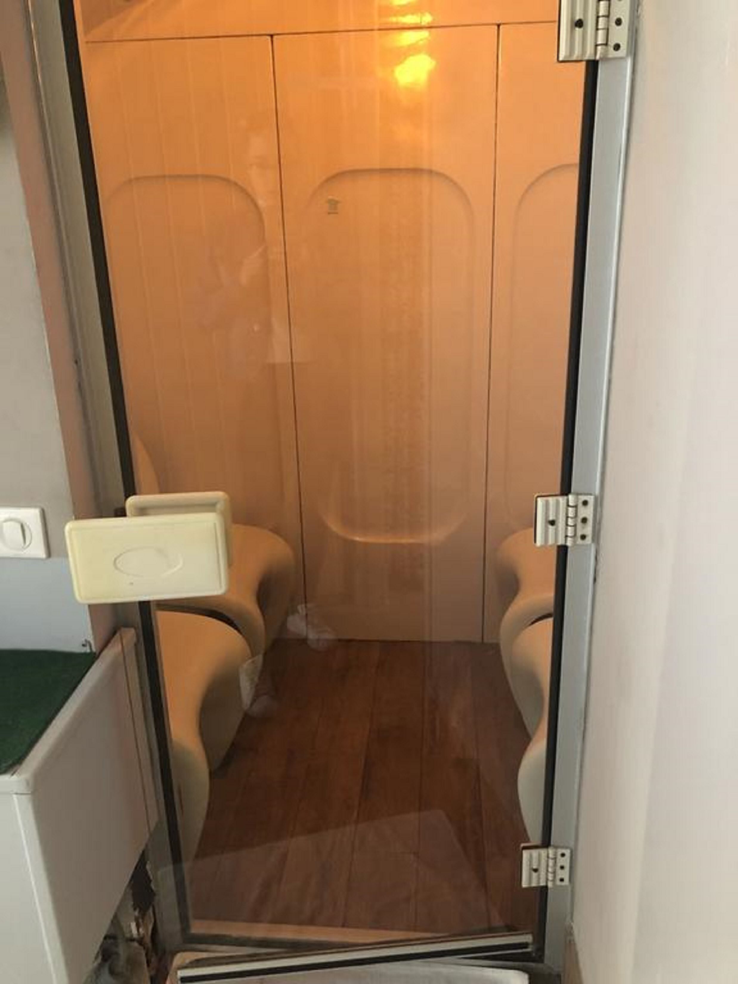 sauna, hot tub, turkish bath/hammam, body treatments, aromatherapy