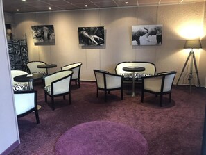 Sittområde i lobbyn