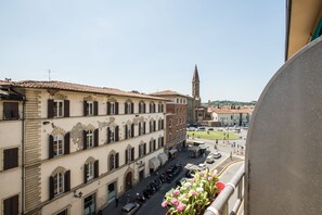 Front of property - Maison de Charme (Florence)