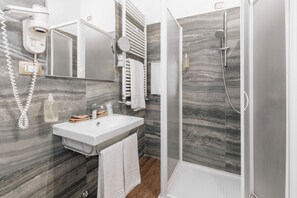 Hair dryer, towels - Hotel Astoria (Cremona)