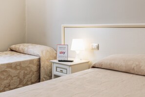 Desk, free WiFi - Hotel Astoria (Cremona)