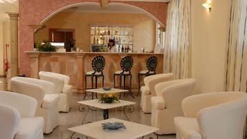 Bar (in der Unterkunft)