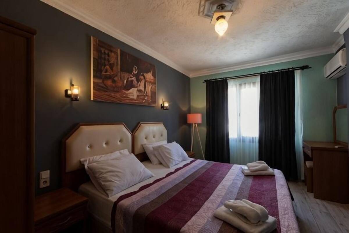 Minibar, in-room safe, soundproofing, rollaway beds