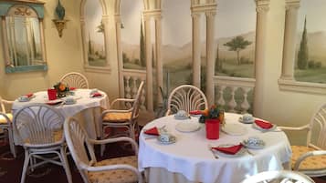 تفاصيل الفندق من الداخل