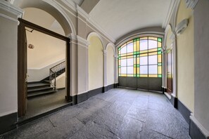 HOME SUITE (Edificio Annesso all Hotel) | Sengetøy av topp kvalitet, dundyner, senger med overmadrass og minibar