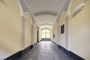 HOME SUITE (Edificio Annesso all Hotel) | Premium bedding, down comforters, pillowtop beds, minibar - Hotel Liberty (Turin)