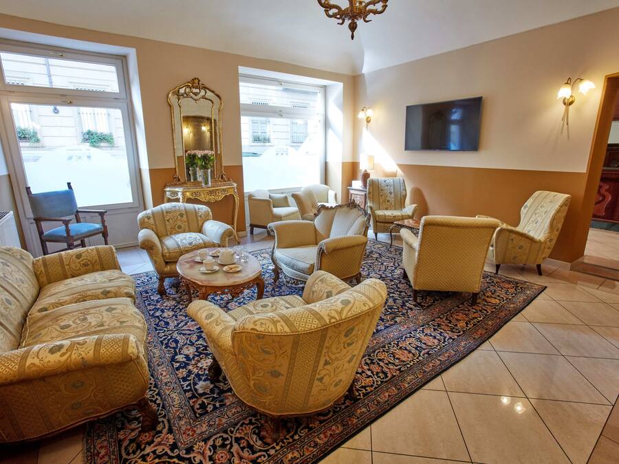 Lobby sitting area