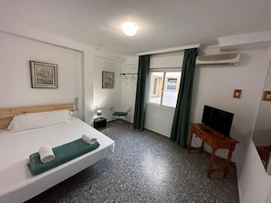 Classic Double or Twin Room | Premium bedding, desk, soundproofing, free WiFi