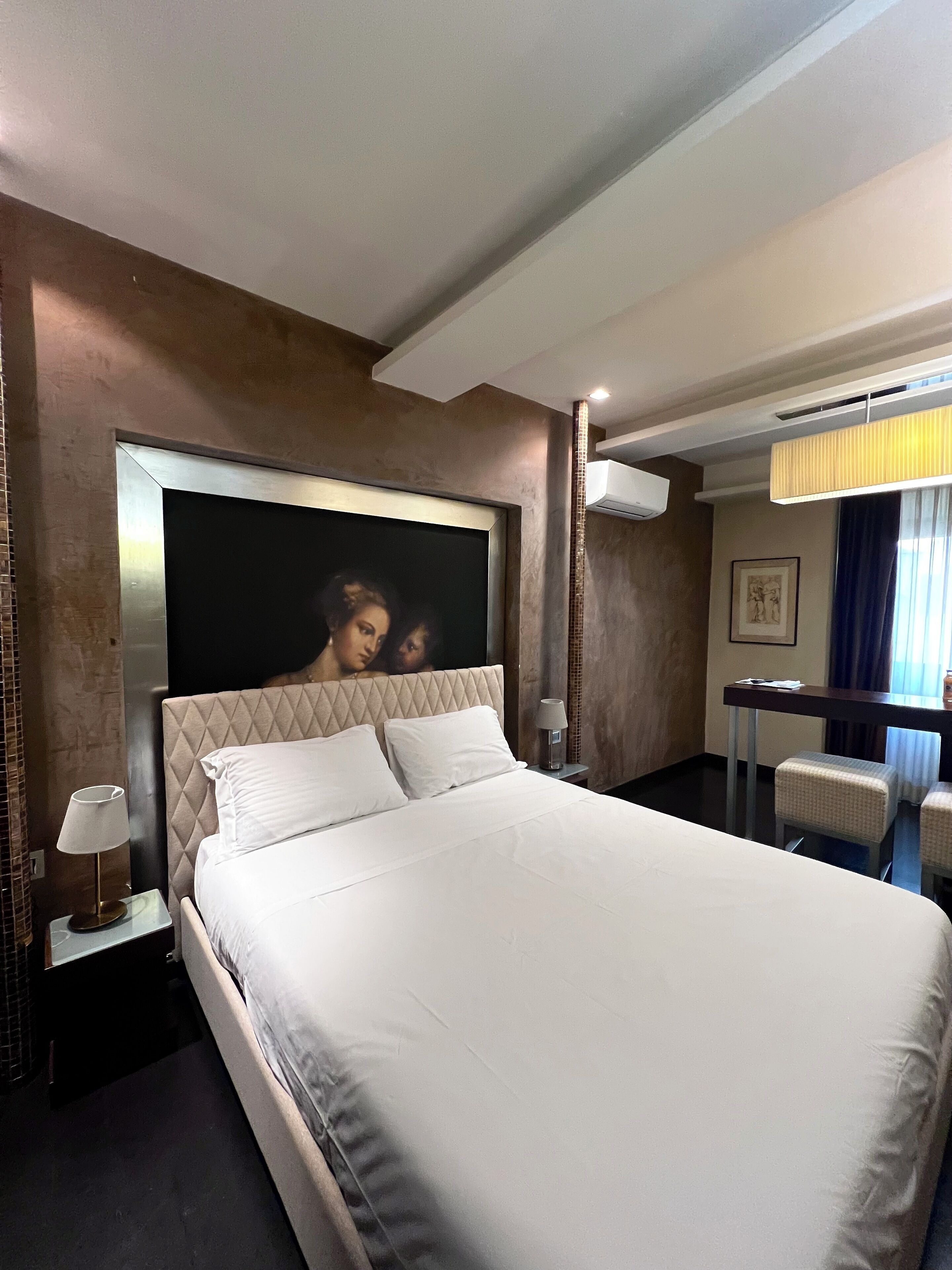 Luxury Room | Minibar, in-room safe, individually furnished, desk