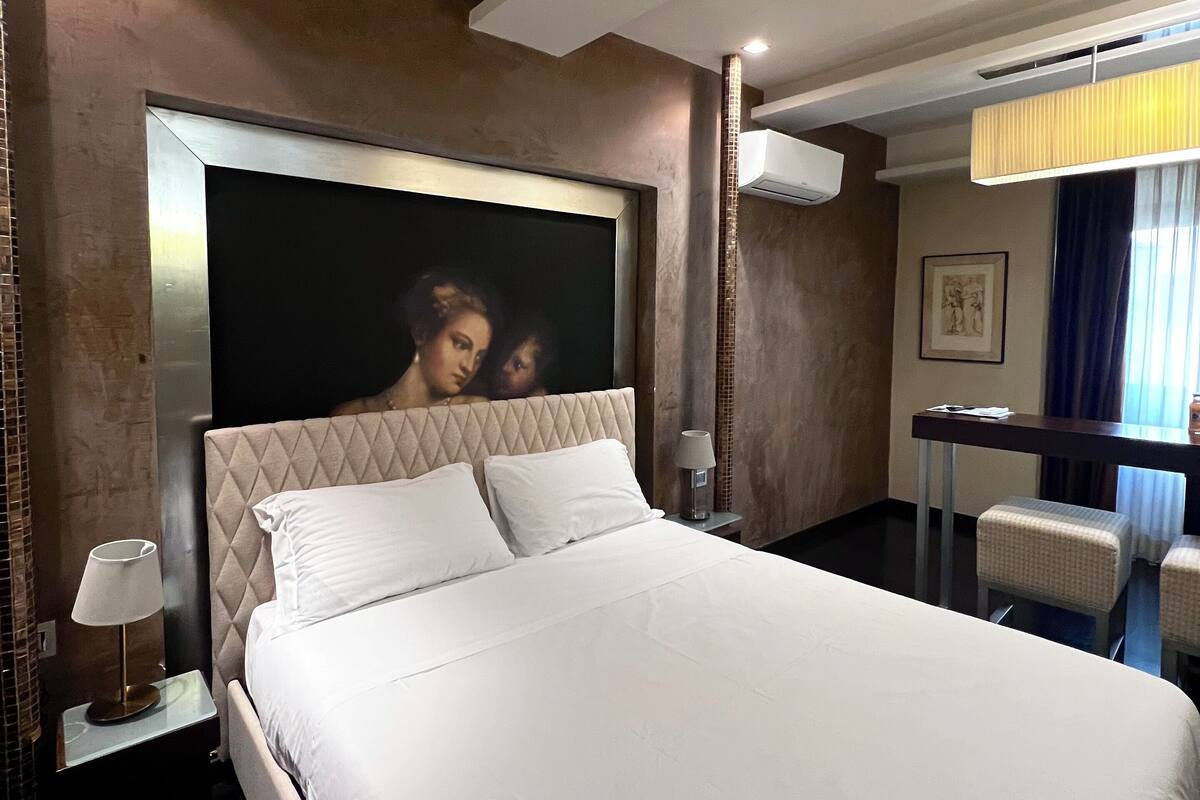 Minibar, in-room safe, desk, blackout curtains