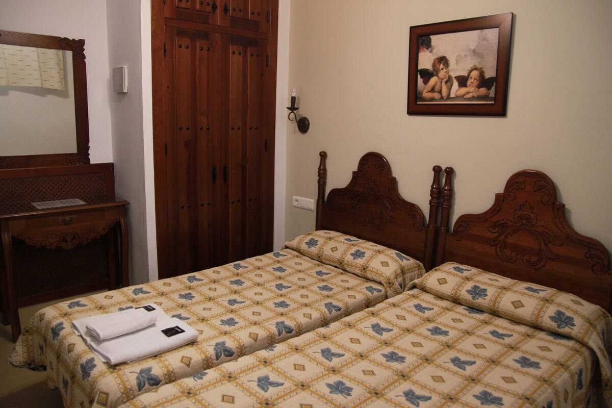 Chambre avec lits jumeaux, 2 lits une place