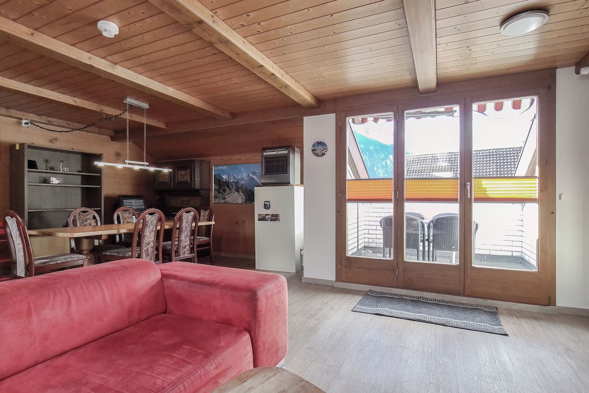 Appartement Familial (Excl. 150CHF cleaning fee) | Coin séjour | Télévision LCD