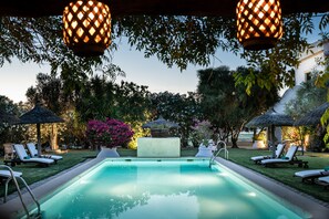 Seasonal outdoor pool, sun loungers