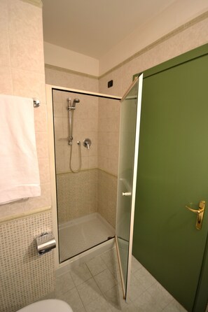 Single Room | Bathroom shower - Sun Hotel (Rubiera)