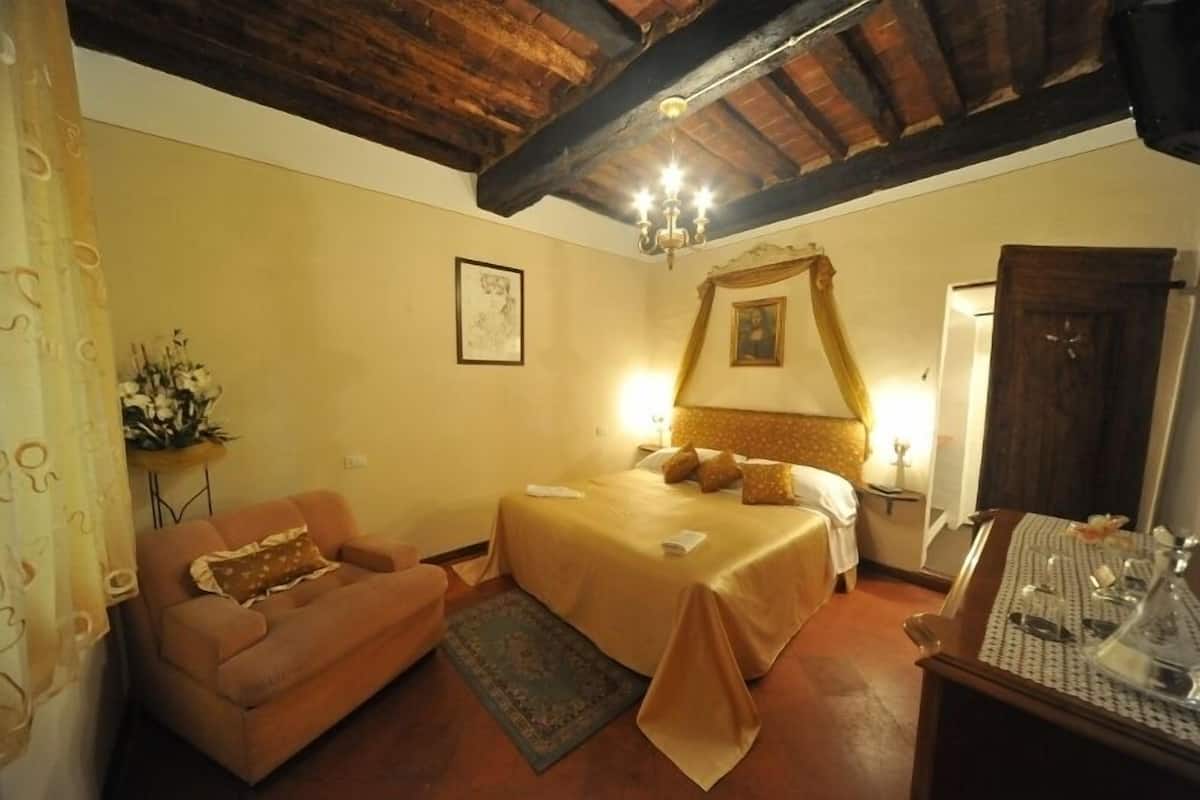 Double Room | Desk, cots/infant beds, free WiFi