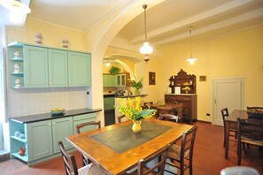 In-room dining - Agriturismo Villa de' Fiori (Pistoia)