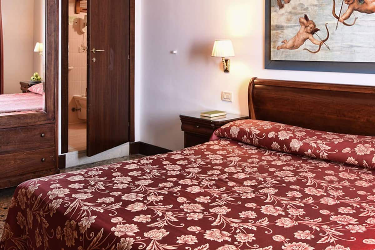 Desk, free WiFi, bed sheets