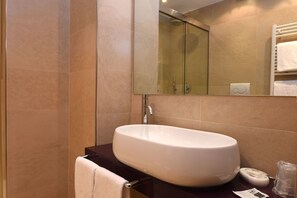 Shower, free toiletries, hair dryer, bidet - Casa Martini (Venice)