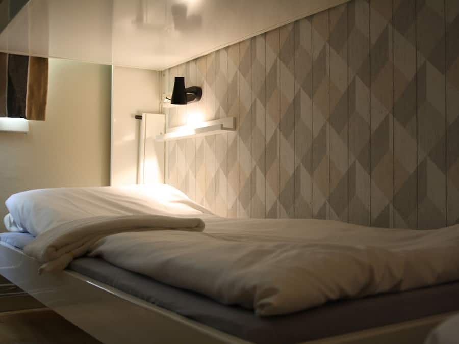 Dormitório compartilhado básico, somente para homens | Wi-Fi de cortesia, roupa de cama