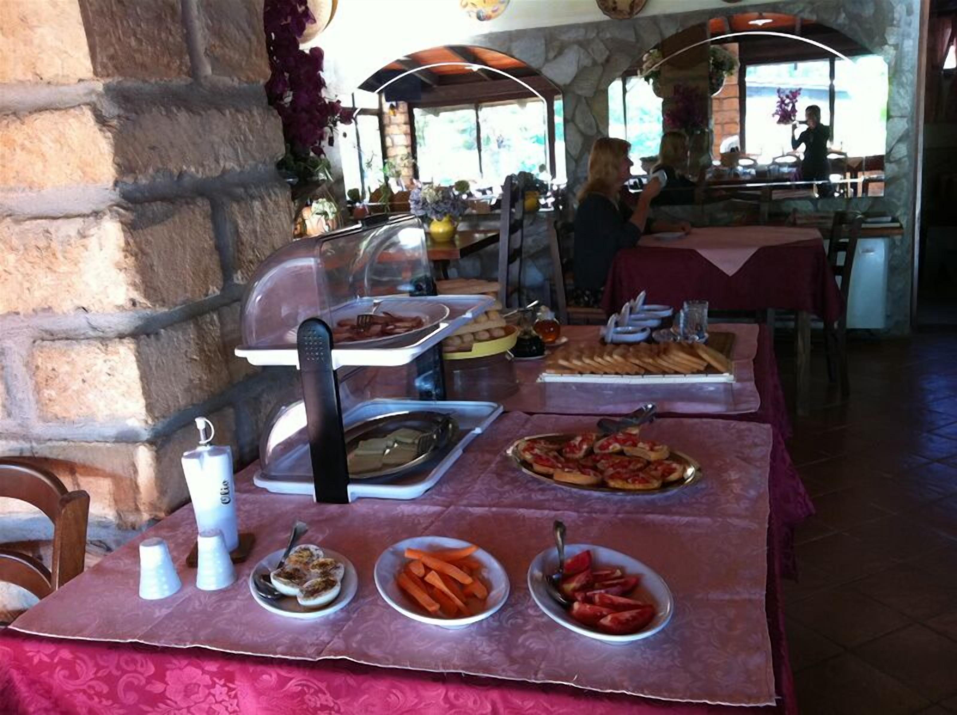 Desayuno continental incluido todos los días