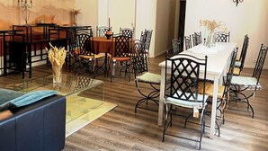 Breakfast area - Hôtel Abalone (Nîmes)