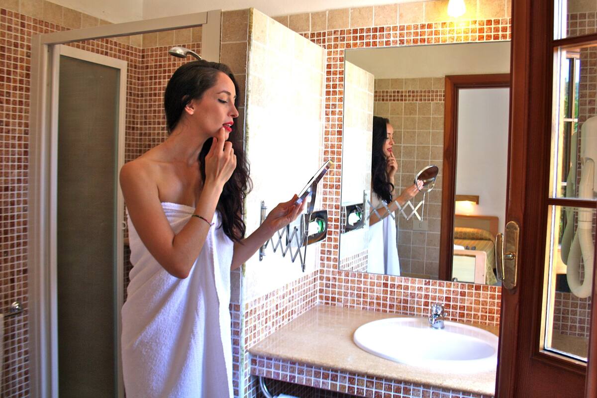 shower, designer toiletries, hair dryer, bidet