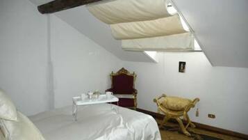 3 bedrooms, Egyptian cotton sheets, premium bedding