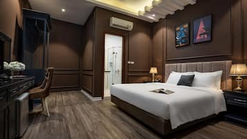 Phòng đôi Superior | Bộ đồ giường cao cấp, nệm có lớp đệm bông, minibar