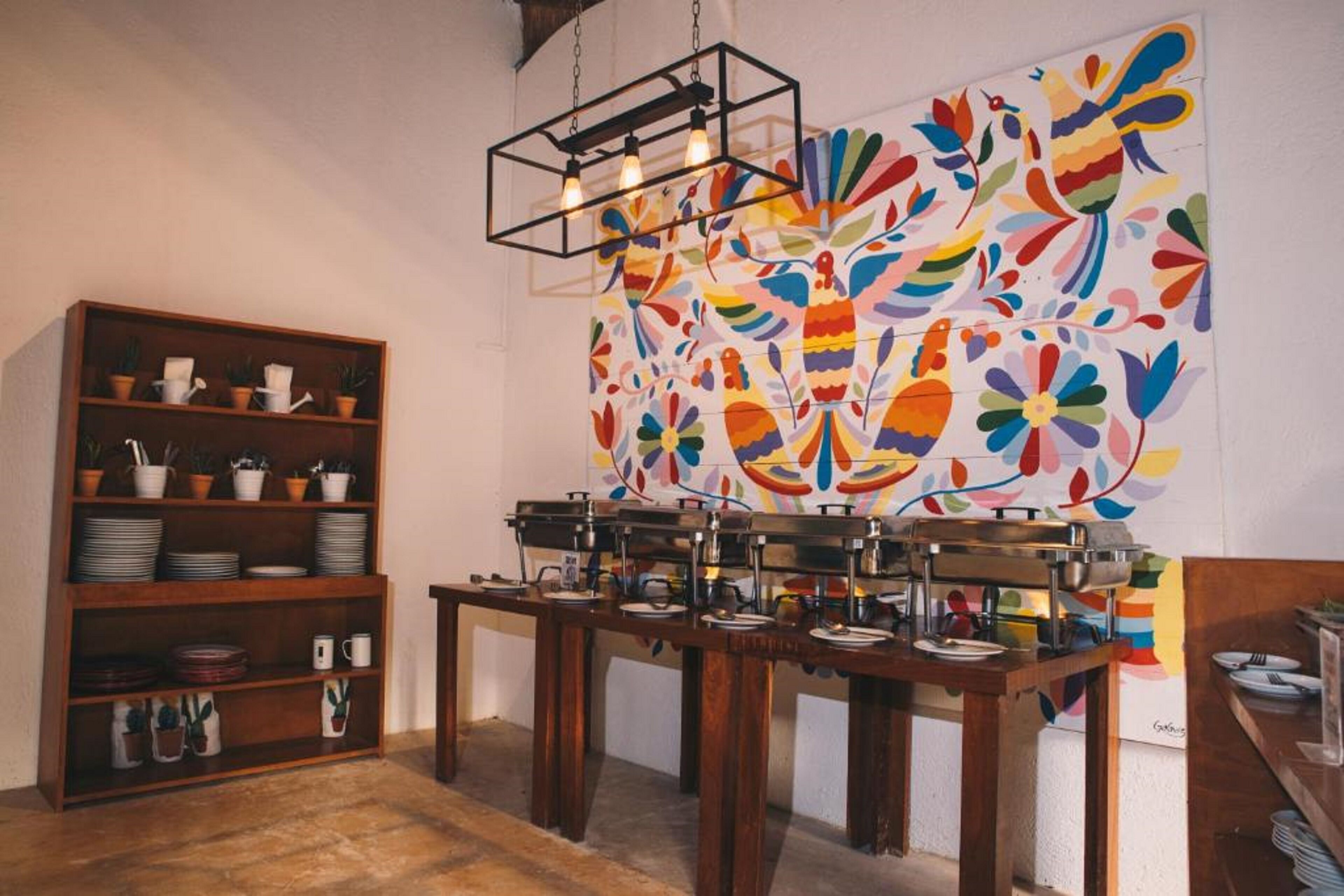 daily continental breakfast (mxn 200.00 per person)