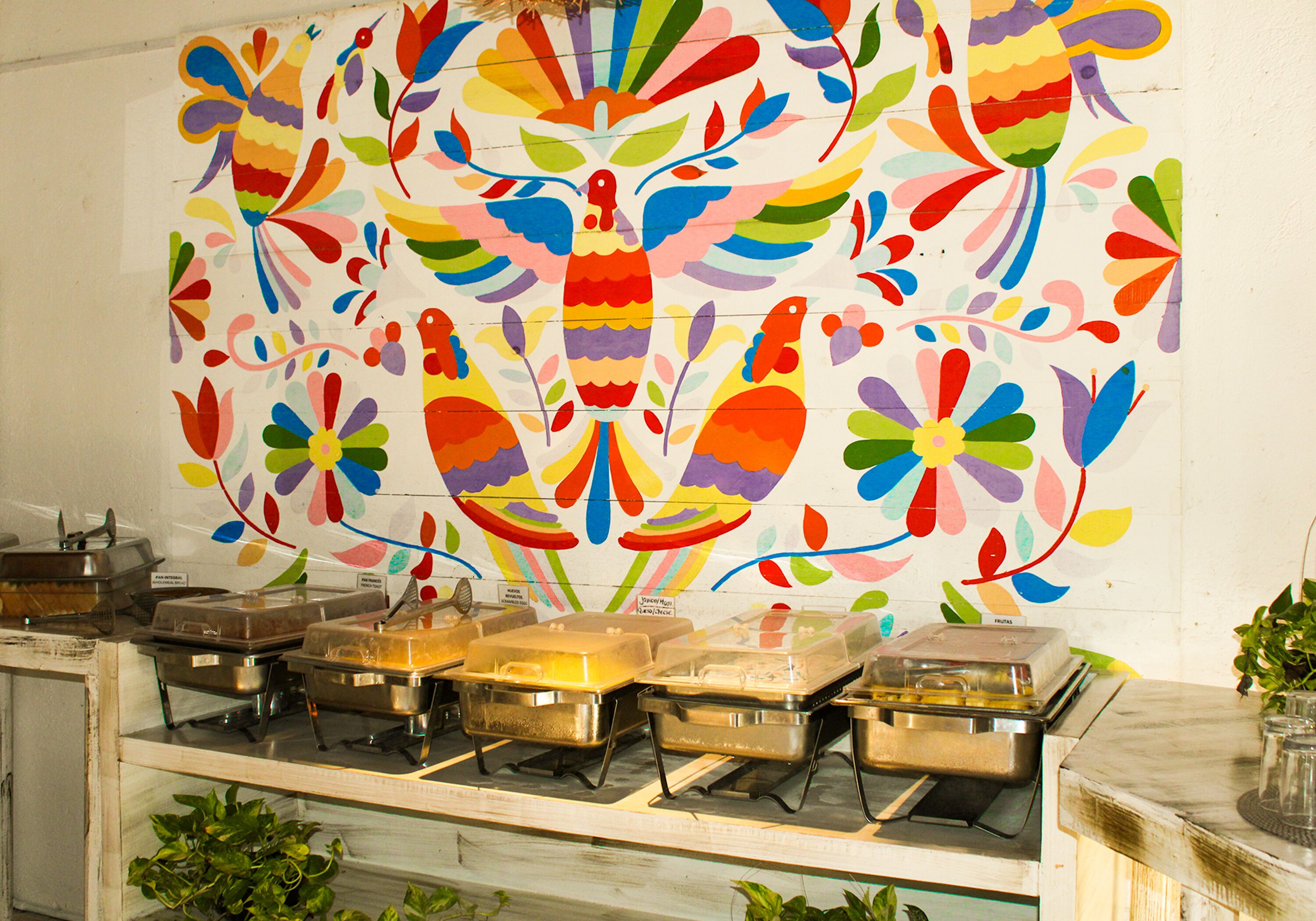 daily continental breakfast (mxn 200.00 per person)