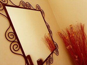 Double Room | Down duvets, in-room safe, individually decorated - Bed & Breakfast Calisto 6 (Rome)