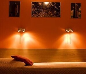 In-room safe, desk, rollaway beds, free wired internet - Rezydencja Krasickiego 24 (Krakow)