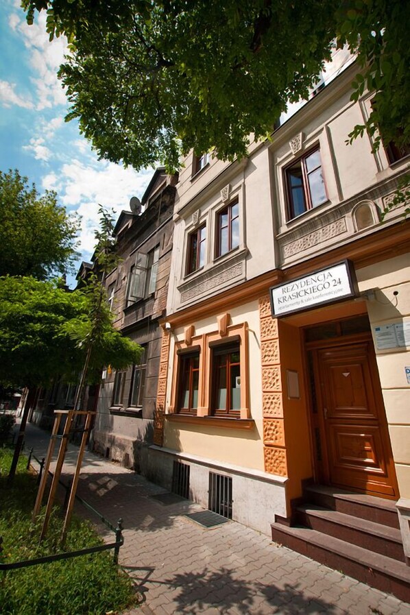 Exterior - Rezydencja Krasickiego 24 (Krakow)